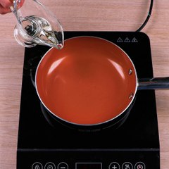 The genius egg frying method🍳