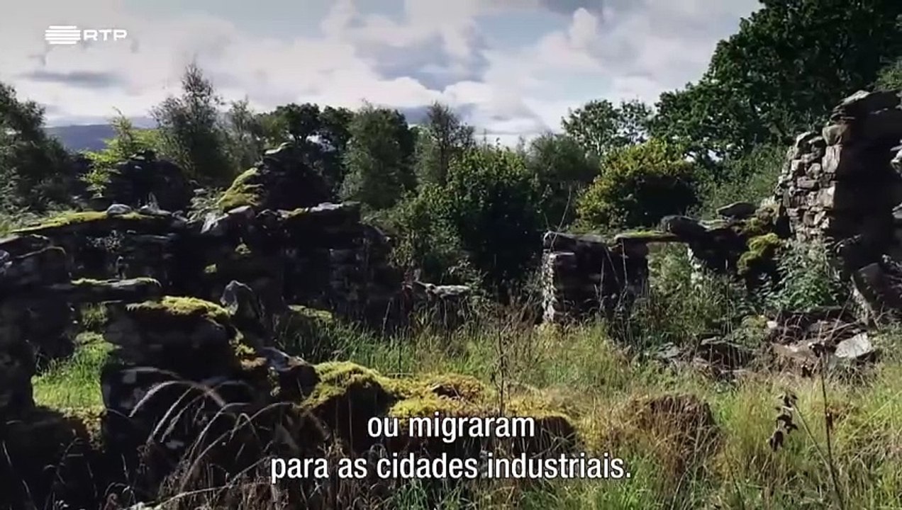 O Tempo dos Operários - 01 - A FÁBRICA (1700-1820)