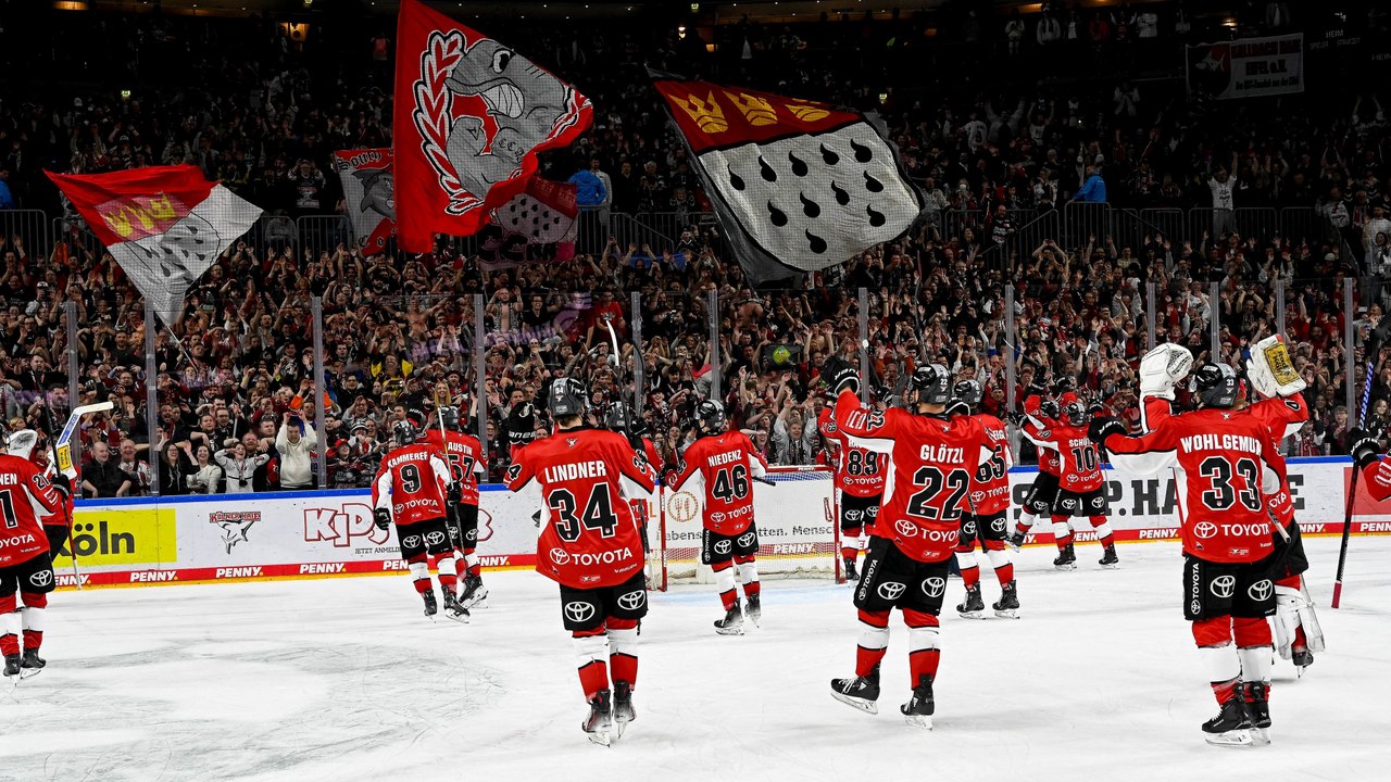 Spätes Comeback: Haie nutzen dritte Chance zum Halbfinal-Einzug