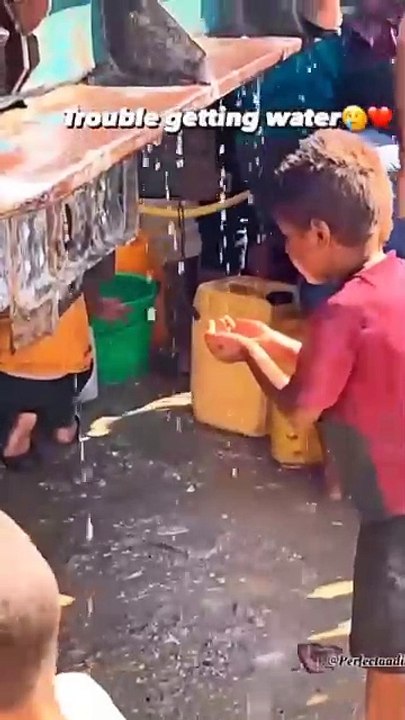 عید کی خوشیوں میں ہمیں غزہ کو نہیں بھولنا چاہیے۔ ان کے لیے دعا کریں، آواز بلند کریں، اور جہاں ممکن ہو، مدد کریں۔ #غزی      !