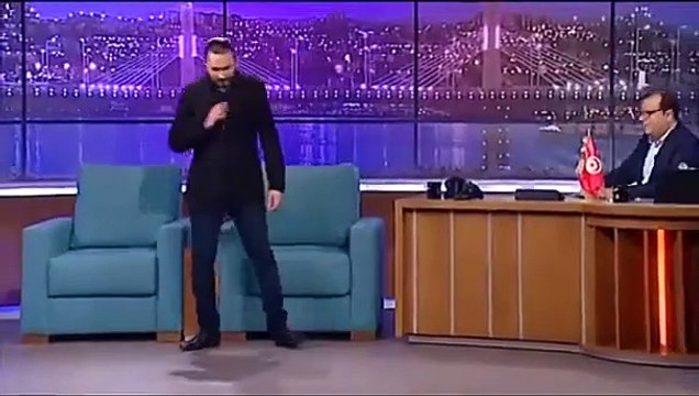 Karim Gharbi - Labes - Stand up - À Lécole