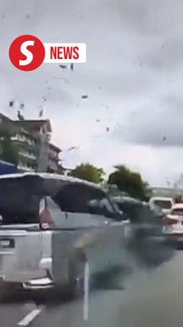 Driver rams into five vehicles resulting in injuries near JB