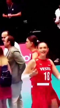Zehra Gunes Vakifbank volleyball _viral _short(360P)