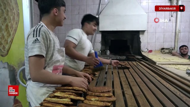 Diyarbakır'da fırınlarda bayram çöreği mesaisi sürüyor