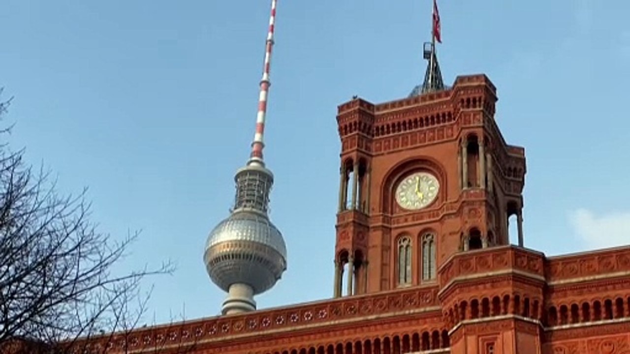 Sommerzeit: In der Nacht wird an der Uhr gedreht