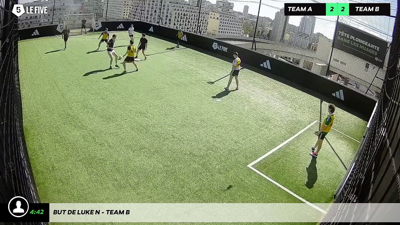 But de Luke N - Team B