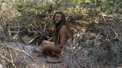 Retour à l'instinct primaire : seul au monde