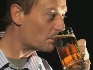 Bière lowenbrau et son verre