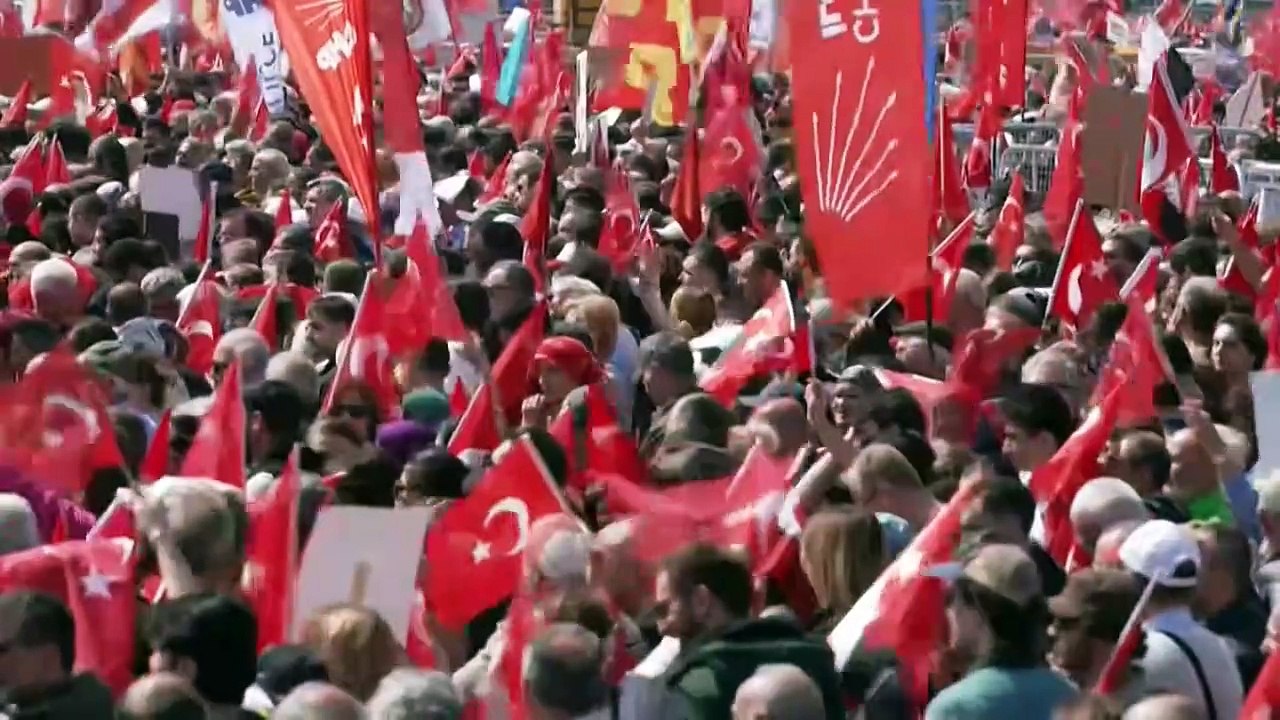 Türkei: Hunderttausende protestieren gegen Erdogan