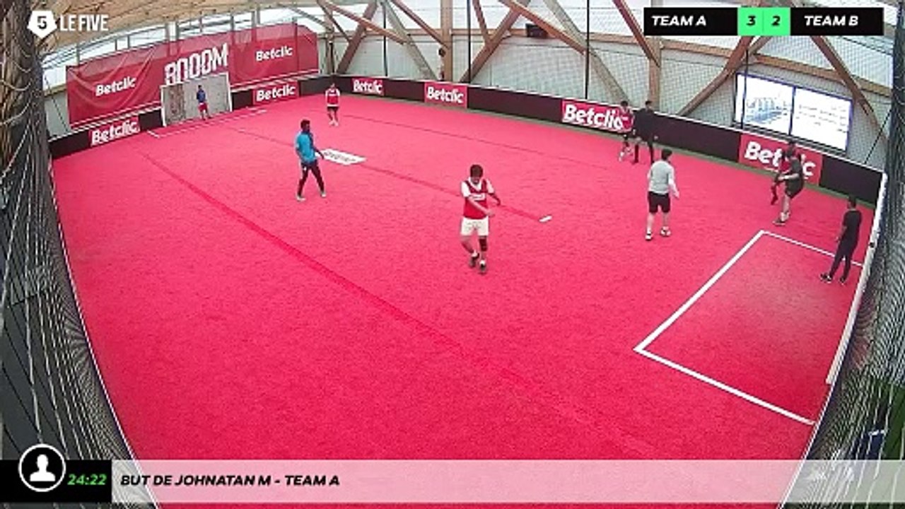 But de Johnatan M - Team A