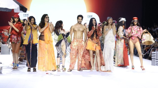 Video: Ishaan Khatter goes shirtless for Lakme Fashion Week