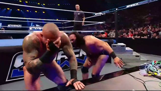 Drew McIntyre vs Randy Orton, Kevin Owens Attacks - WWE Smackdown 29/03/2025