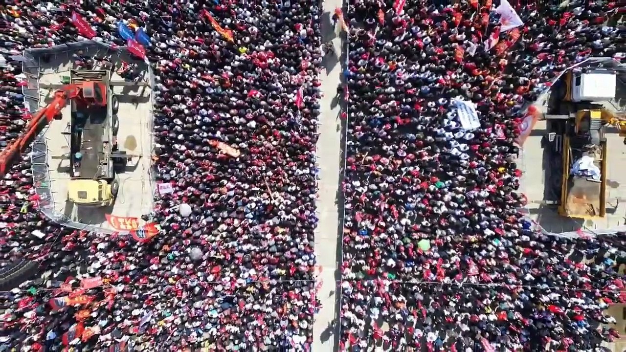 CHP'den Maltepe'de tarihi miting: 2.2 milyon kişi katıldı