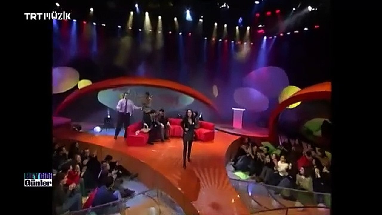 Nilgül - Yıllar - Trt Müzik (Hey Gidi Günler)