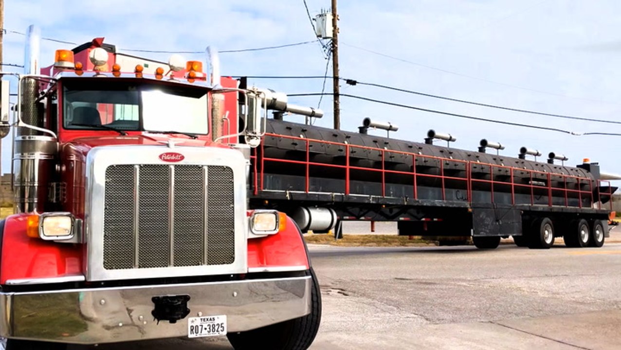 World's Largest BBQ Weighs 50 Tons
