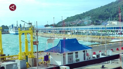 BMKG Peringatkan Potensi Gelombang Tinggi di Perairan Selat Sunda