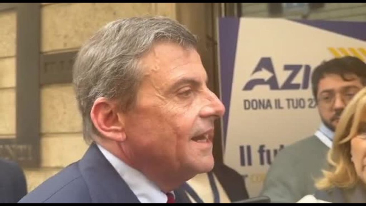 Calenda: "Salvini è un Conte di destra, erano fatti l'un per l'altro"
