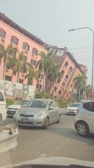 El brutal vídeo de un edificio tambaleándose con el terremoto en Myanmar