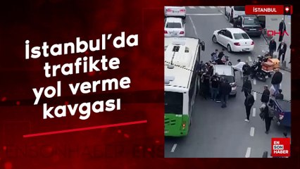 İstanbul'da trafikte yol verme kavgası