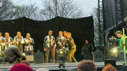 Eddie Howe, Jason Tindall & Bruno Guimaraes on the mic