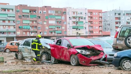 Cerca de 25.000 manifestantes en Valencia para denunciar la gestión de las inundaciones