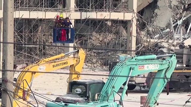 البحث عن ناجين متواصل تحت أنقاض البرج المنهار جراء الزلزال في بانكوك