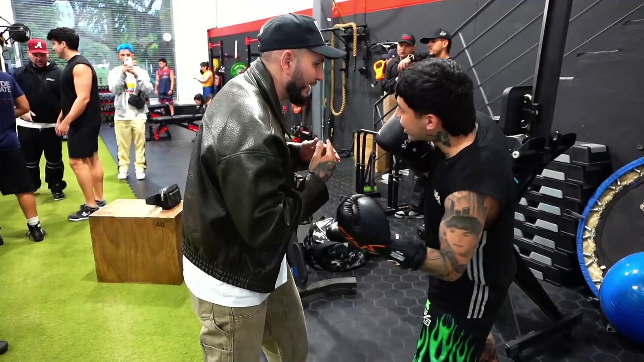 WESTCOL - ENTRENANDO BOXEO CON OMAR MONTES | PARTE 1