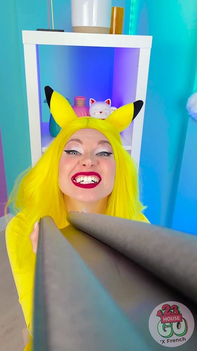 Ha ha 😂😂😂 Le jeu de bonbons peut être dangereux ! #jeu #drôle #courts #défi