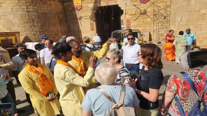 Watch Video: धूमधाम से मना नववर्ष, धर्म सत्संग यात्रा निकली