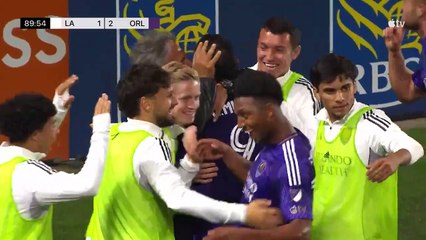Adı Fenerbahçe ile anılmıştı! Kolombiyalı golcüden müthiş frikik golü