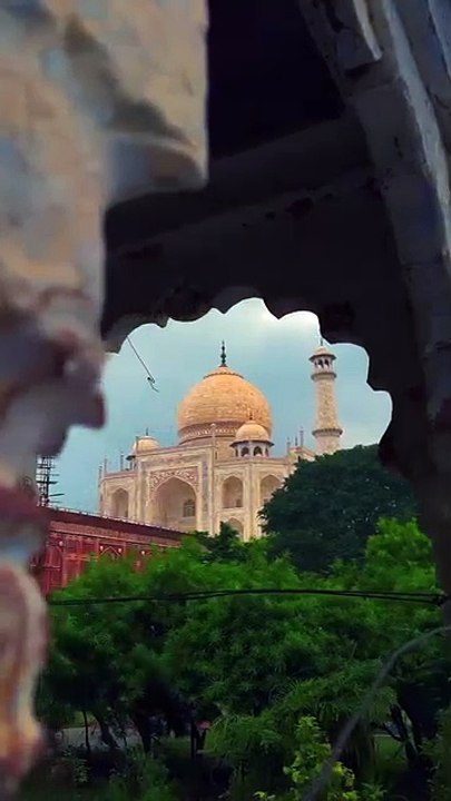 Taj’s Eternal Charm   This iconic wonder never fails to captivate, no matter how many times you visit. Each angle, e...at transcends time.   ........#tajmahal #india #cinematography #ａｅｓｔｈｅｔｉｃ #films #reels #shotoniphone #khatarnak