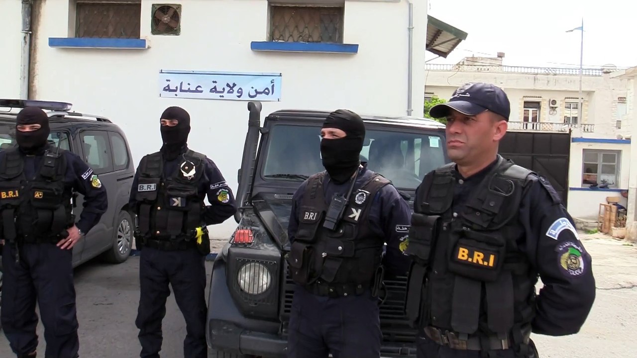 شرطة عنابة تتخذ كافة الإجراءات اللازمة لتأمين عيد الفطر المبارك