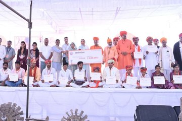 वीणा की झंकार पर लोक गायकों के कंठ से गूंजी संतो की वाणीयां