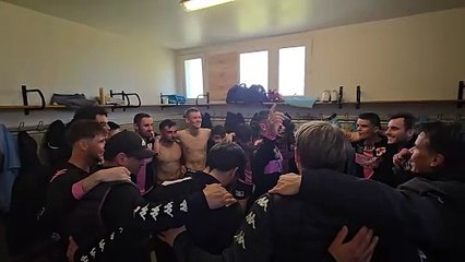 La joie du FCCM après la victoire à Reze