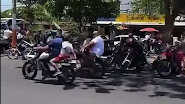 Evento ilegal de motociclistas en Puntarenas termina con decomiso de decenas de vehículos