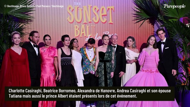 Alexandra de Hanovre en imposante robe rose au bras de son compagnon Ben, son frère Andrea Casiraghi avec sa femme Tatiana