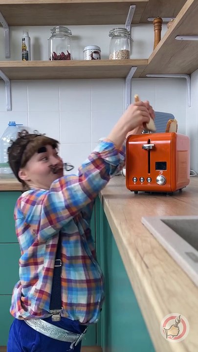 Cleaning vs. Toasting: The EPIC Race!⚡️🍞⏱️