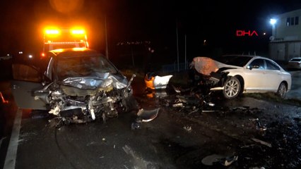 Çanakkale’de iki otomobil çarpıştı: 3 ölü, 1 yaralı