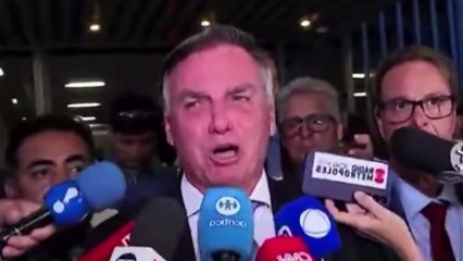 Bolsonaro é humilhado ao vivo por TROMPETISTA ‐ Feito com o Clipchamp