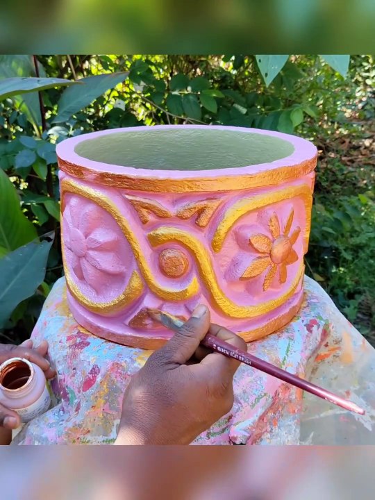 Diy cement pot