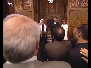 شقيق مفتي  سوريا الجديد ايام الشقاوة ووصلة تطبيل لبشار وزوجته