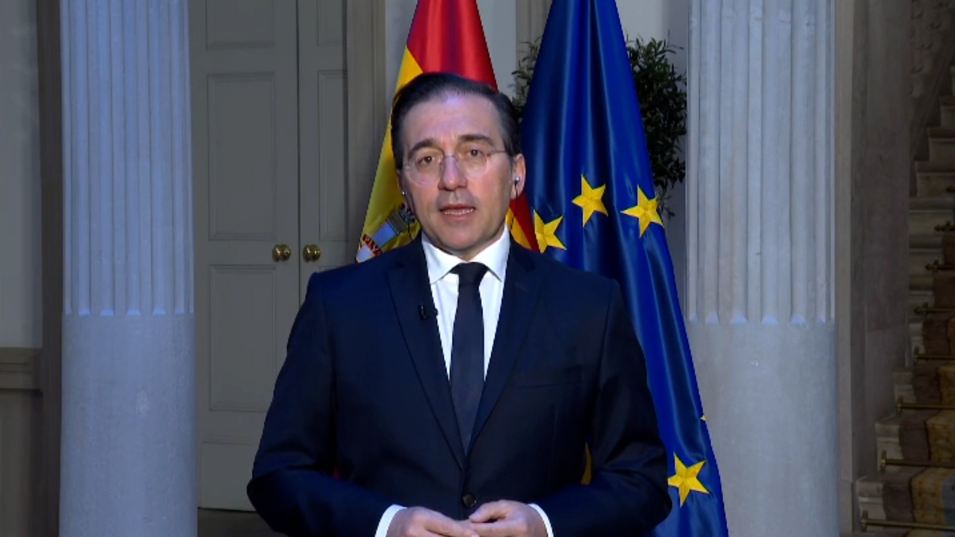 El ministro de Asuntos Exteriores, Jos� Manuel Albares, particip� este lunes en el programa 'La mirada cr�tica' de Telecinco, donde abord� el pr�ximo foro del G5 que se celebrar� en Madrid, un evento que reunir� a los ministros de exteriores de Francia, Alemania, Italia, Polonia y Ucrania. 

Albares destac� que este foro es "uno de los eventos m�s importantes en pol�tica exterior" y detall� los tres temas clave que se tratar�n durante la conferencia. En primer lugar, subray� la importancia de "seguir construyendo la autonom�a y soberan�a europea en materia de seguridad", con el objetivo de garantizar que los proyectos de Espa�a y Europa contin�en sin alteraciones a pesar de la agresividad rusa en Ucrania.