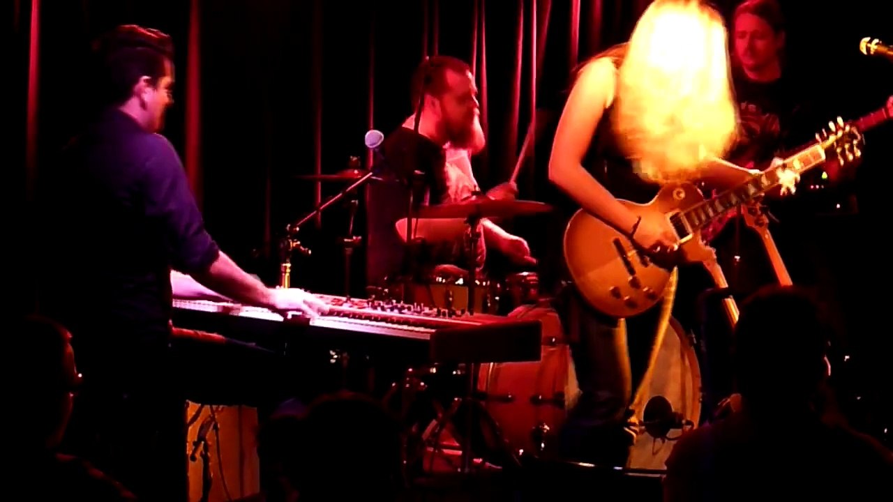 Joanne Shaw Taylor - Jump That Train