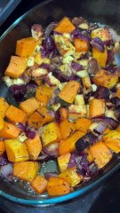 🌟 PÂTES AU POTIRON, HALLOUMI & OIGNONS ROUGES CARAMÉLISÉS 🌟