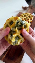 🧇 GAUFRES FEUILLETÉES AUX ÉPINARDS & FÊTA 🧀