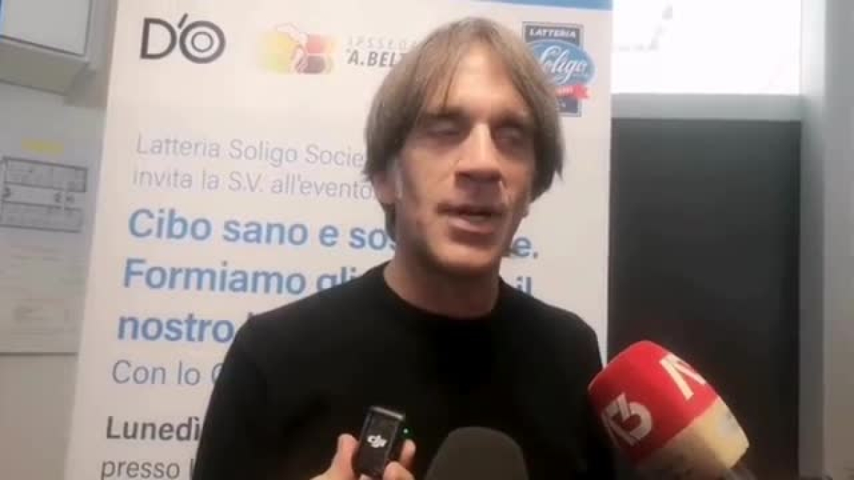 Video Lo chef stellato Davide Oldani a Vittorio Veneto: «I cuochi di domani? Quelli con passione e intuito per il cambiamento»