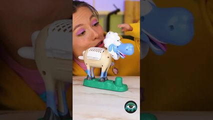 REVERSE Fruit Press ASMR! 🐑 #asmr #gadgets #reverse