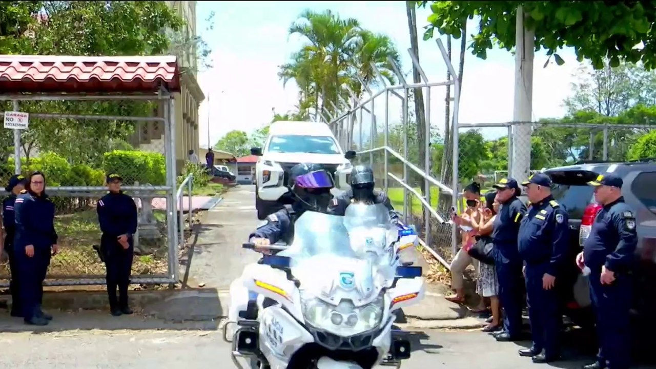 tn7-familiares-amigos-y-compañeros-despiden-a-oficial-310325