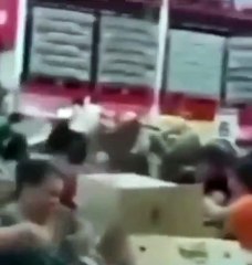 Promoção de ovos gera confusão com brigas e empurrões em supermercado