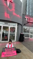 Vandalizan concesionario de Tesla en Canadá